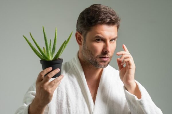 natural skin care for men, best organic men's skincare products, organic men's skincare, men's natural skincare, men's natural skincare, clean skincare for men, benefits of natural skincare, natural ingredients, eco-friendly skincare, men's grooming, skincare routine for men, men's beauty products, a natural exfoliator, organic moisturizer, natural shaving products